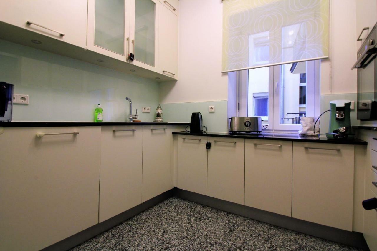 וירצבורג Luxury City Apartment - View Of River And Castle מראה חיצוני תמונה