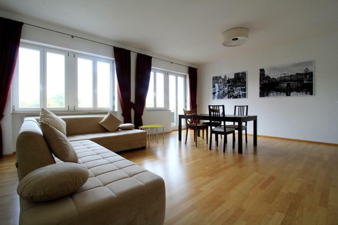 וירצבורג Luxury City Apartment - View Of River And Castle מראה חיצוני תמונה