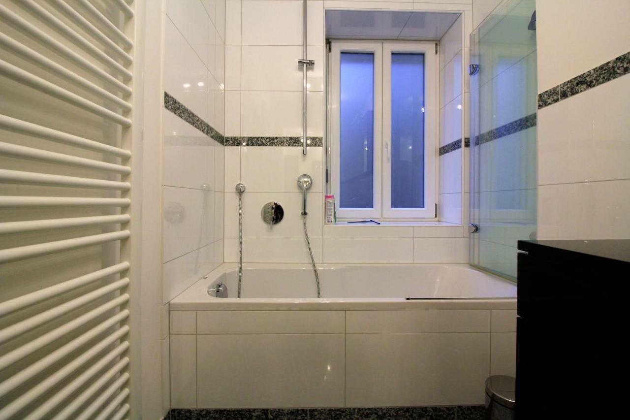 וירצבורג Luxury City Apartment - View Of River And Castle מראה חיצוני תמונה